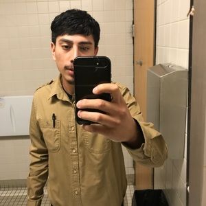 Meet your Posher, Efrain